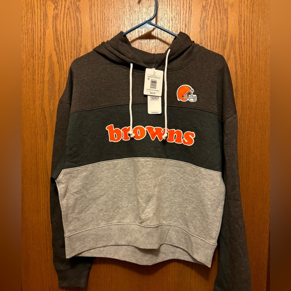 New women’s medium Cleveland browns hooded sweatshirt nfl